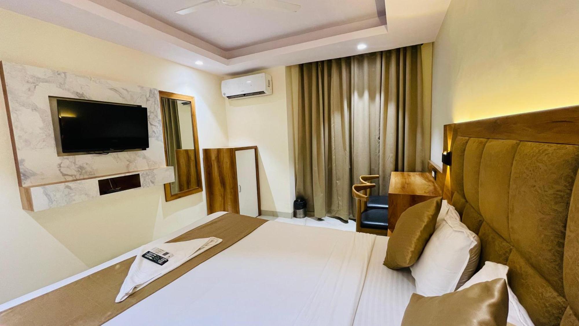 Hotel Arma Residency Mumbai  Buitenkant foto