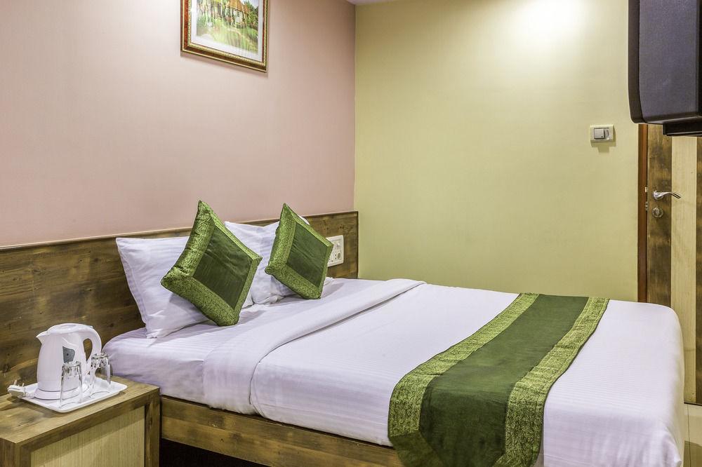 Hotel Arma Residency Mumbai  Buitenkant foto