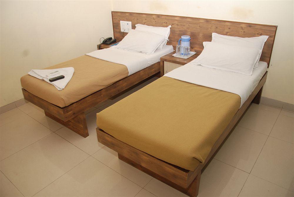 Hotel Arma Residency Mumbai  Buitenkant foto